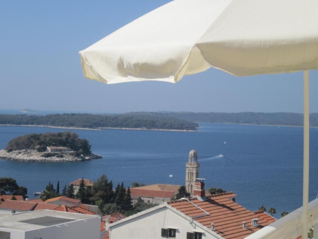 Apartments Kresic Hvar Town Quarto foto